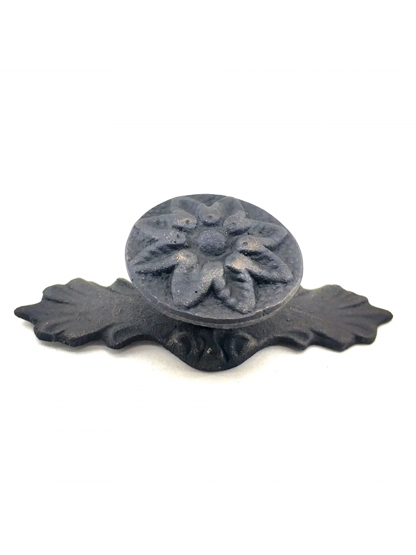 Antika Tarz Dekoratif Pirinç Çiçek Düğme - 29x70 Mm, Oksit&hellip;