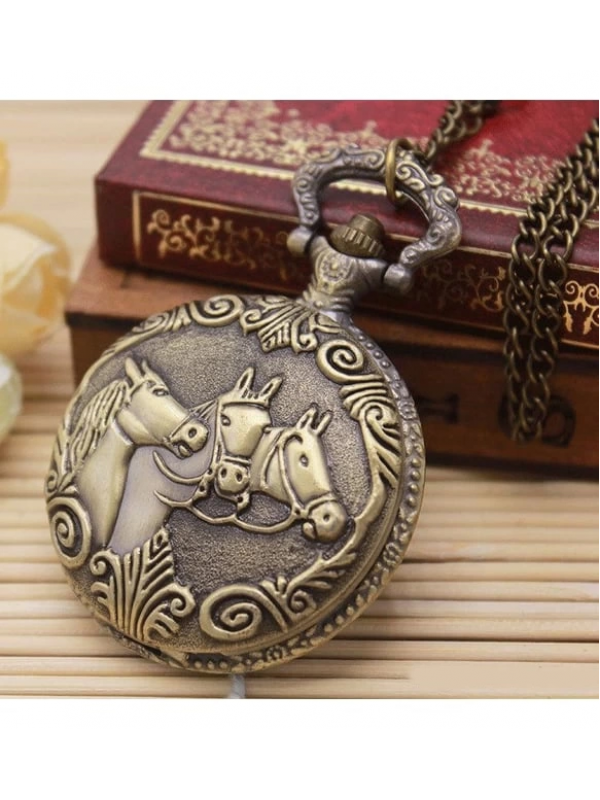 At Büstü Köstekli Saat Alk2611&hellip;