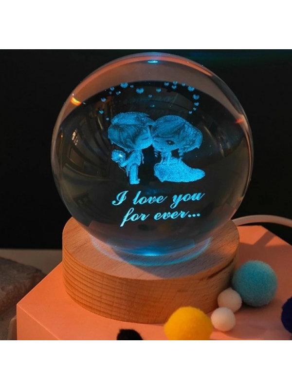 Dekoratif Öpüşen Sevgili Tasarımlı Ahşap Altlıklı Işıklı Cam K�&hellip;