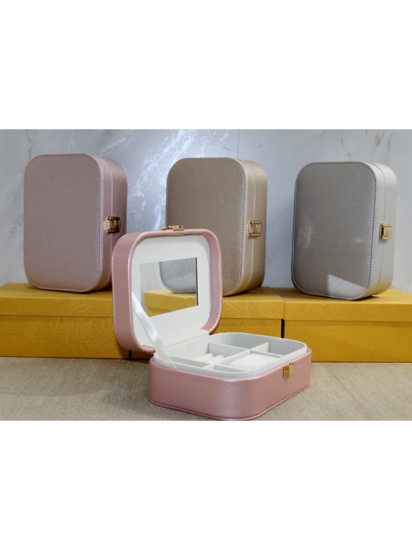 Deri Kaplamalı Makyaj Ve Takı Kutusu Alk3607&hellip;