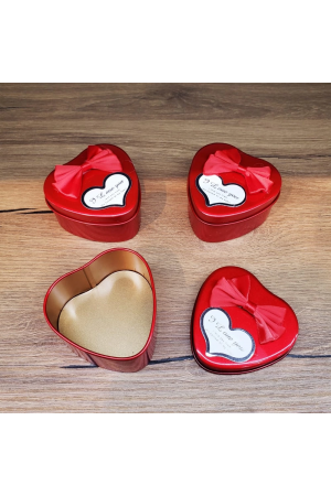 Kırmızı Metal Kalp Hediye Kutusu… Kırmızı Metal Kalp Hediye Kutusu…