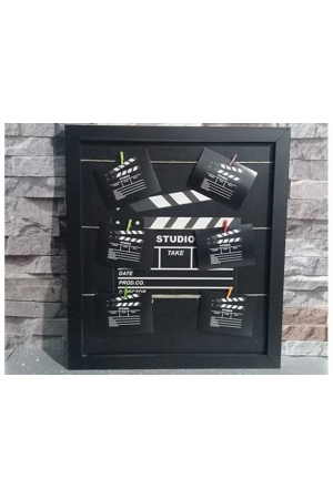 Klaket Tasarımlı İpli Ve Mandallı Fotoğraf Çerçevesi… Klaket Tasarımlı İpli Ve Mandallı Fotoğraf Çerçevesi…