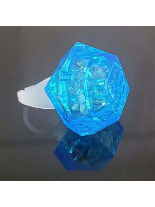 Kristal Tasarımlı Led Glow Işıklı 3 Modlu Mavi Yüzük 3.5 X 5 Cm&hellip;