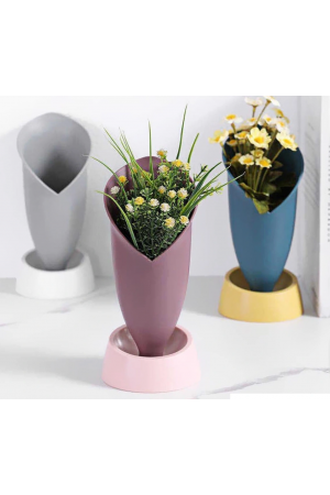 Lale Figürlü Dekoratif Vazo… Lale Figürlü Dekoratif Vazo…