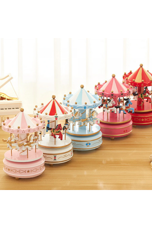 Nostaljik El Yapımı Atlıkarınca Müzik Kutusu… Nostaljik El Yapımı Atlıkarınca Müzik Kutusu…