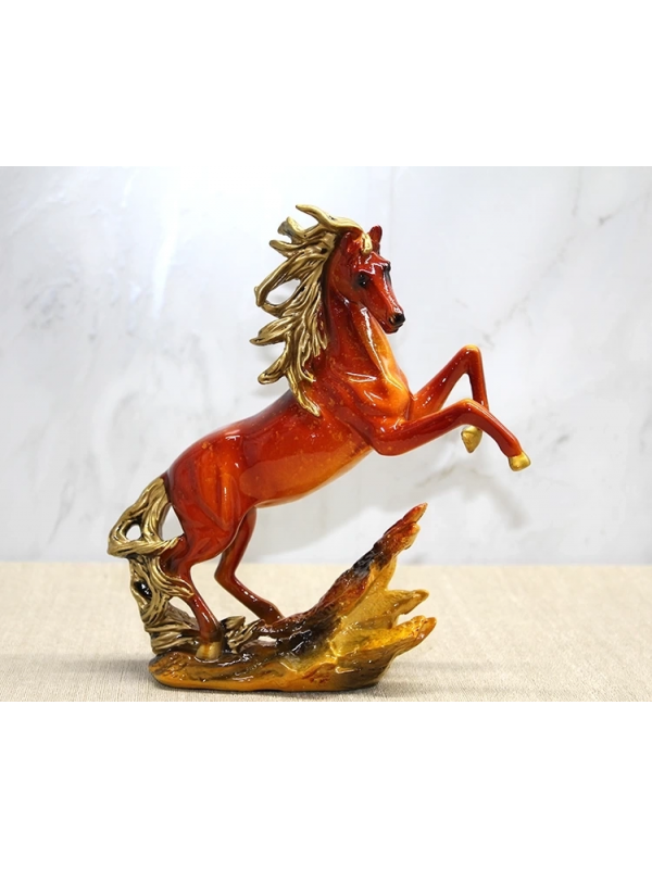 Polyester Şahlanmış At Figürü Alk4590… Polyester Şahlanmış At Figürü Alk4590…