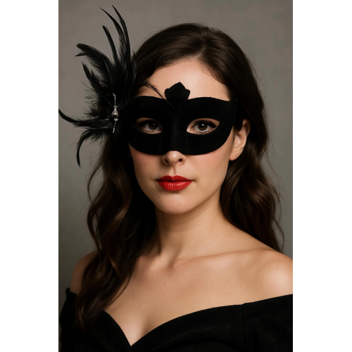 Siyah Renk Yandan Tüylü Süet Kaplama Beyaz İncili Parti Maskesi 18x15 Cm