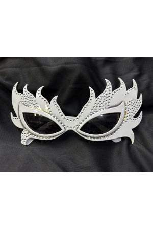 Taşlı Göz Kamaştıran Gecenin Yıldızı Beyaz Parti Alev Gözlük&hellip;