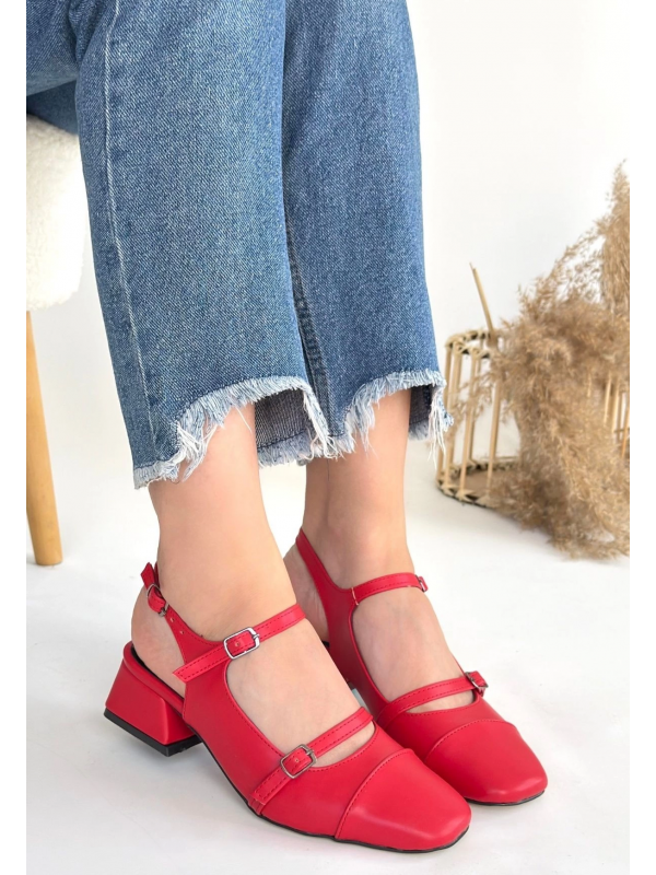 Doran Kırmızı Cilt Topuklu Ayakkabı… Doran Kırmızı Cilt Topuklu Ayakkabı…