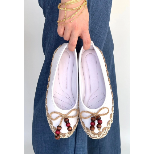 Ilwe Beyaz Cilt Babet Ayakkabı Ilwe Beyaz Cilt Babet Ayakkabı