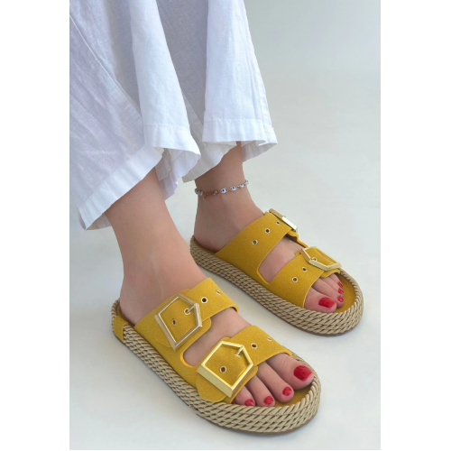 Loera Sarı Nubuk Çift Tokalı Terlik Loera Sarı Nubuk Çift Tokalı Terlik