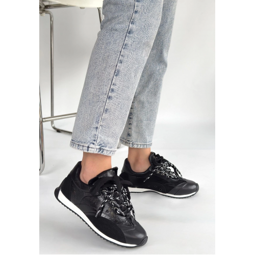 Ranu Siyah Cilt Paraşüt Detaylı Bağcıklı Spor Ayakkabı