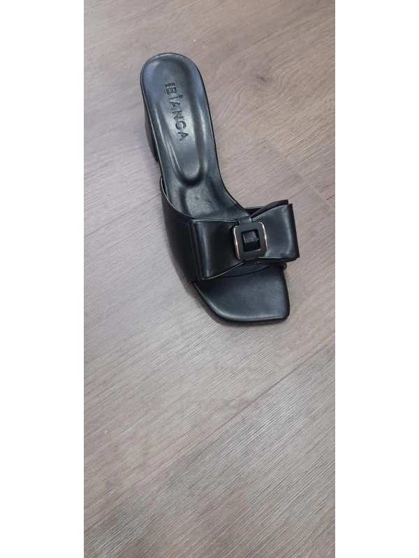 Veor Siyah Cilt Topuklu Terlik&hellip;