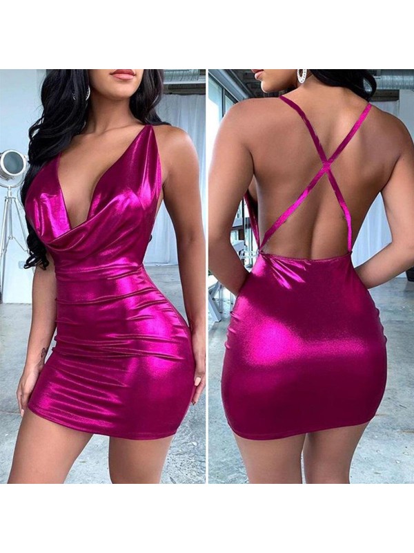 Dekolteli Elbise… Dekolteli Elbise…