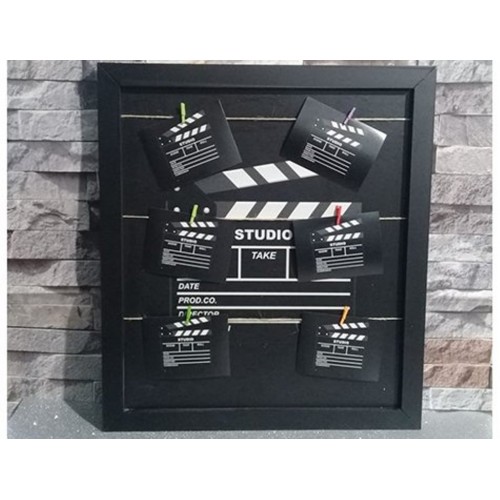 Klaket Tasarımlı İpli ve Mandallı Fotoğraf Çerçevesi Klaket Tasarımlı İpli ve Mandallı Fotoğraf Çerçevesi