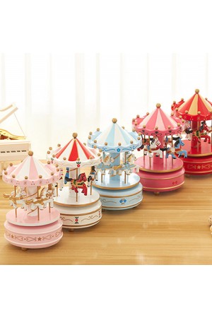 Nostaljik El Yapımı Atlıkarınca Müzik Kutusu… Nostaljik El Yapımı Atlıkarınca Müzik Kutusu…