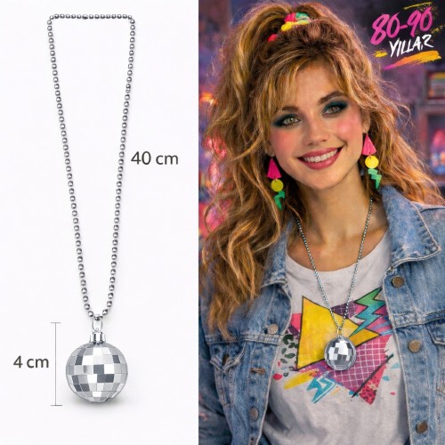 Retro Disko Topu Şekilli 80'ler 90'lar Gümüş Renk Plastik Kolye Retro Disko Topu Şekilli 80'ler 90'lar Gümüş Renk Plastik Kolye