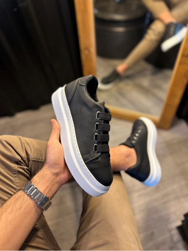 Günlük Ayakkabı Siyah (Beyaz Taban)… Günlük Ayakkabı Siyah (Beyaz Taban)…